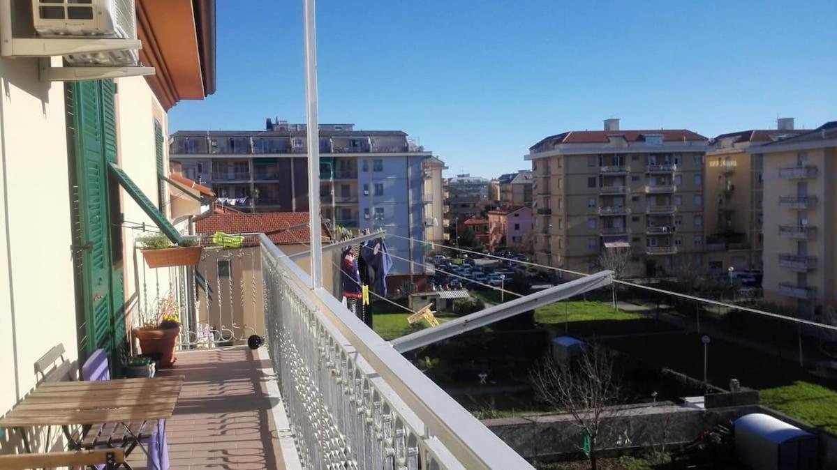 La Casa Di Ester Lavagna Luaran gambar